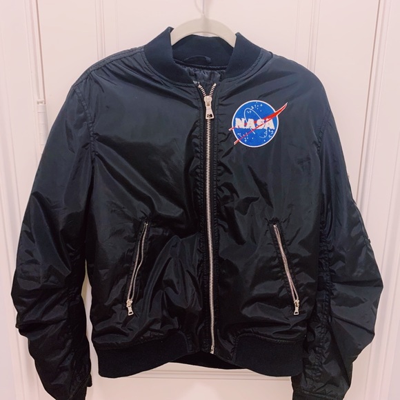 BRAND NEW NEVER WORN FOREVER 21 x NASA LOGO BLACK BOMBER JACKET UNISEX - Picture 3 of 12